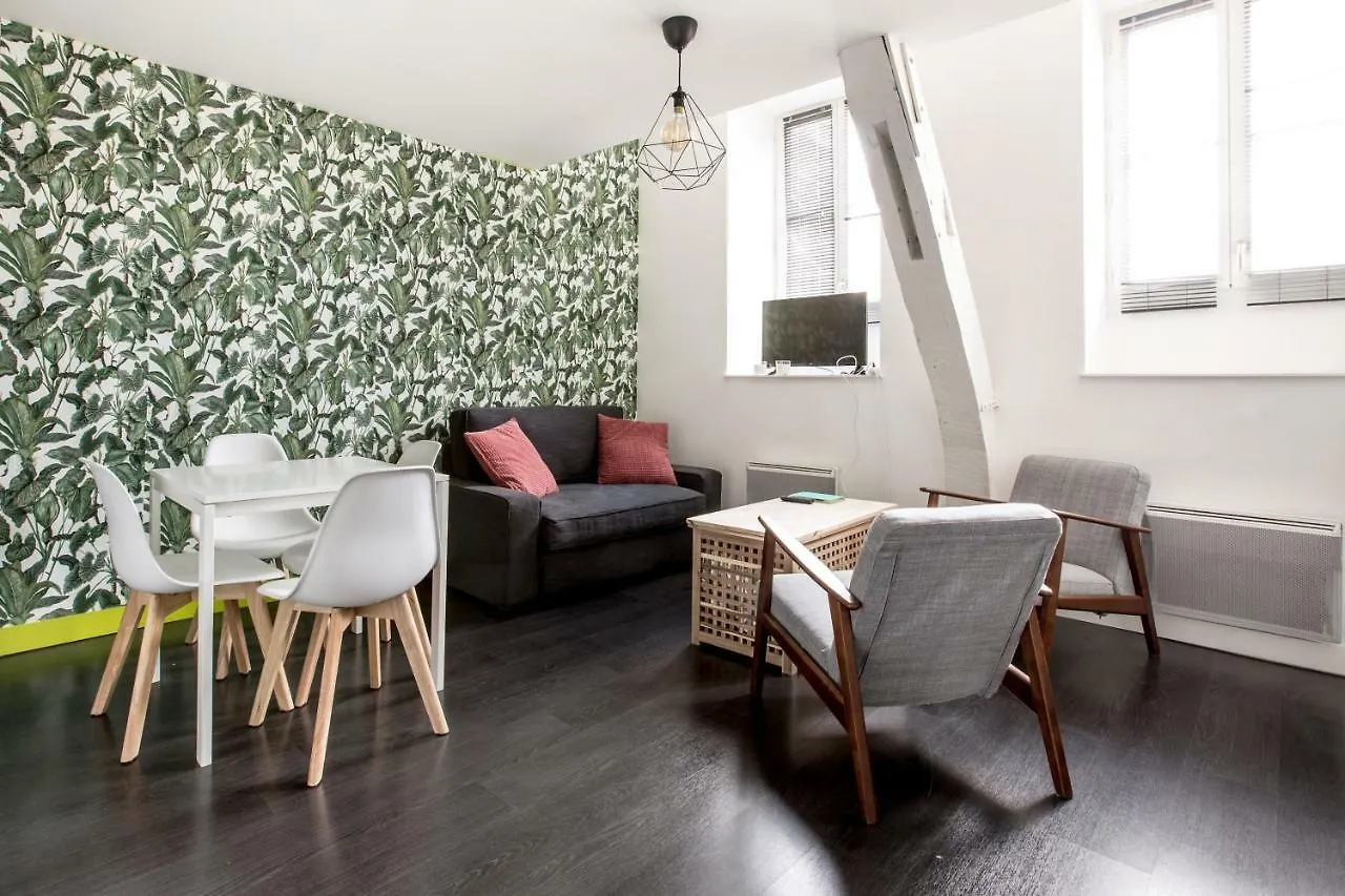 Coeur De Lille - Cosy Appartement 4 0*,